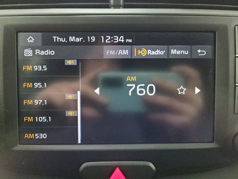 Used 2025 Kia Soul LX w/ LX Technology Package image 25