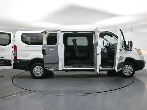 Used 2016 Ford Transit 350 XLT RWD image 4