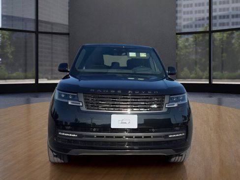 New 2026 Land Rover Range Rover SE image 8