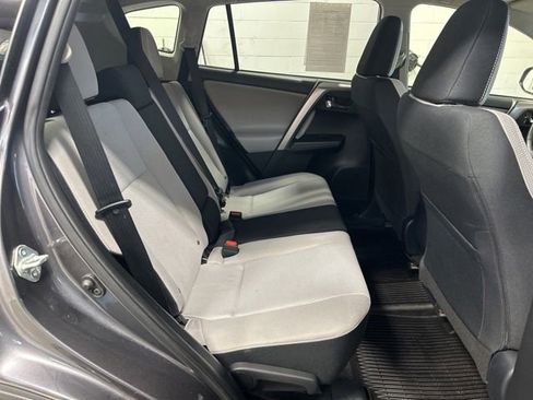 Used 2018 Toyota RAV4 XLE w/ Plus Extra Value Package AWD/4WD image 17
