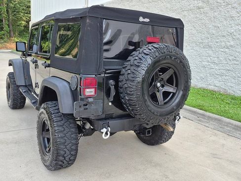 Used 2009 Jeep Wrangler Unlimited Rubicon w/ Trailer Tow Group AWD/4WD image 4
