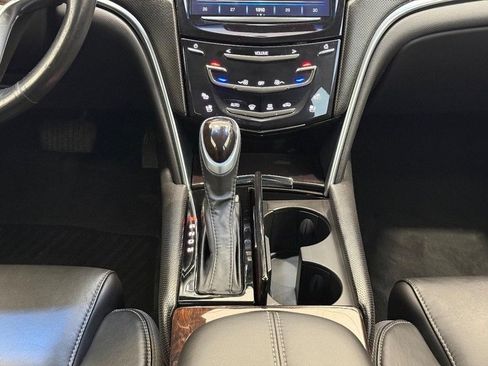 Used 2017 Cadillac XTS Luxury w/ Driver Awareness Package image 11