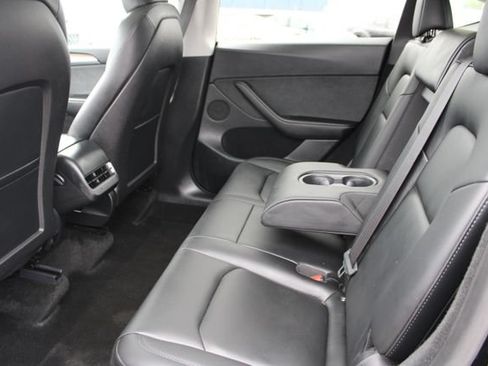 Used 2023 Tesla Model Y Long Range AWD/4WD image 33