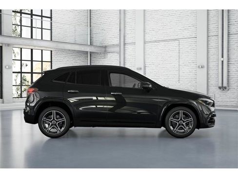 New 2026 Mercedes-Benz GLA 250 4MATIC image 2