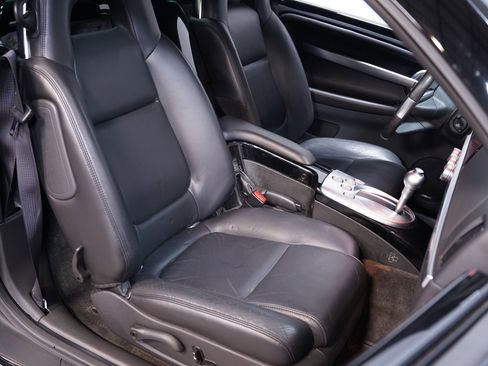 Used 2005 Chevrolet SSR w/ Preferred Equipment Group image 40