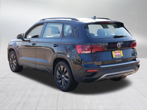 Used 2022 Volkswagen Taos S image 5