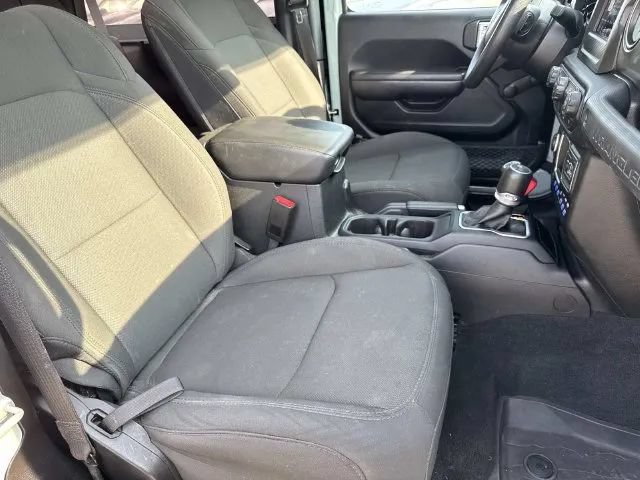Used 2023 Jeep Wrangler Sport AWD/4WD image 22