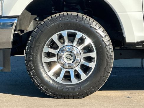 Used 2022 Ford F250 Lariat w/ Lariat Value Package image 36