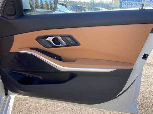 Used 2025 BMW 330i xDrive 330i xDrive w/ Convenience Package image 28