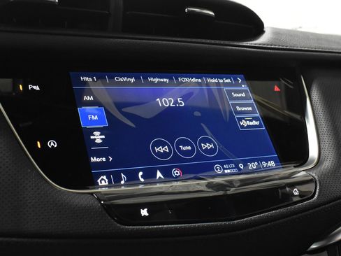 Used 2025 Cadillac XT5 Premium Luxury w/ LPO, Floor Liner Package FWD image 10