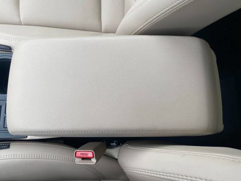 Used 2018 Subaru Outback 2.5i Limited image 19