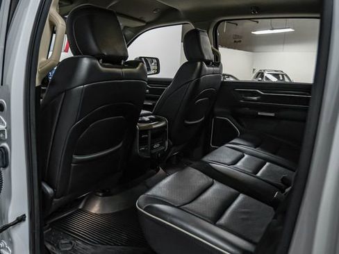 Used 2020 RAM 1500 Laramie AWD/4WD image 37