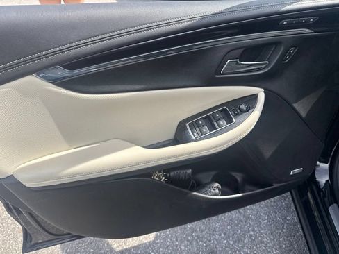 Used 2017 Chevrolet Impala Premier w/ Enhanced Convenience Package FWD image 14