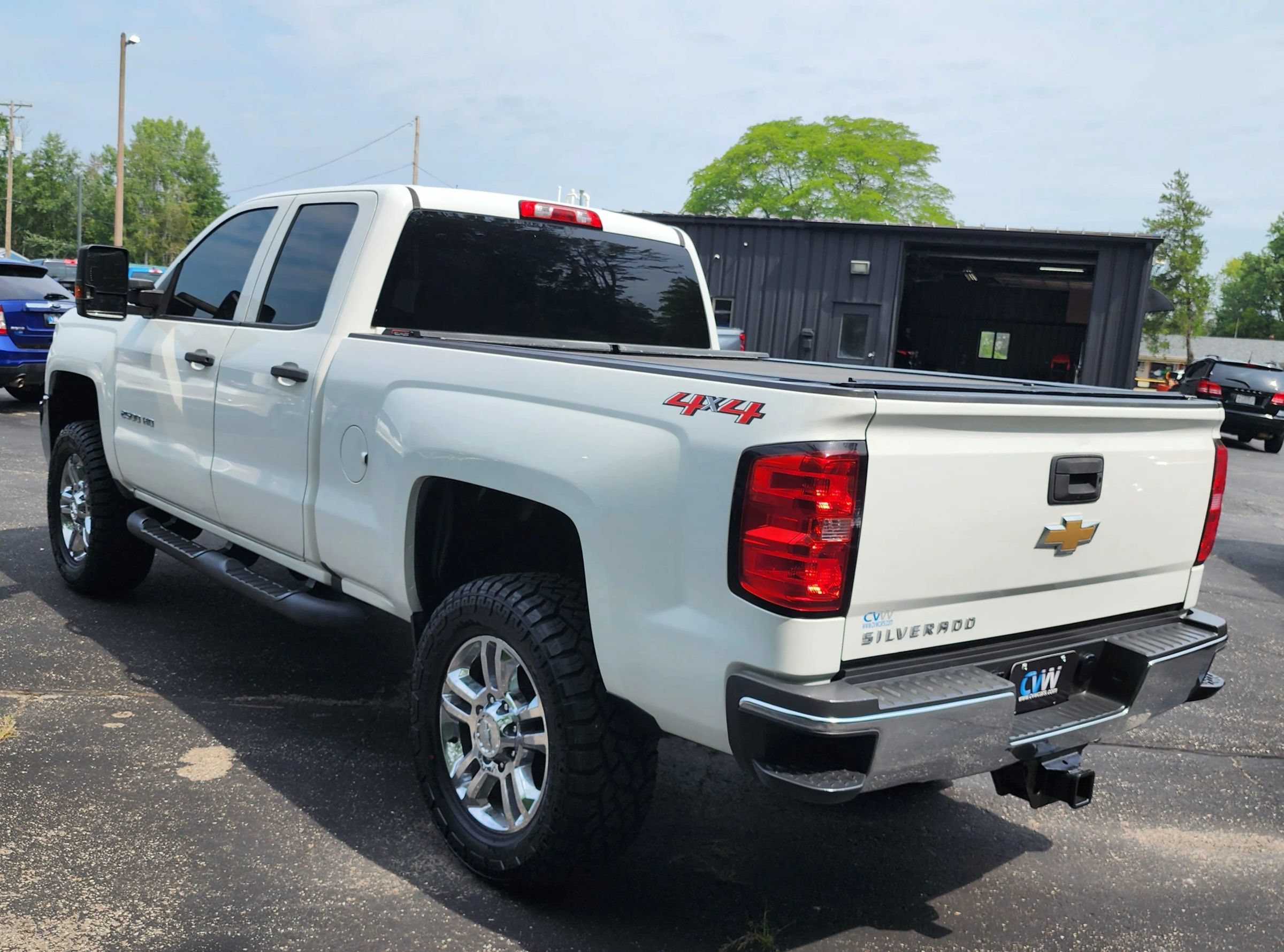 Used 2019 Chevrolet Silverado 2500 W/T AWD/4WD image 11