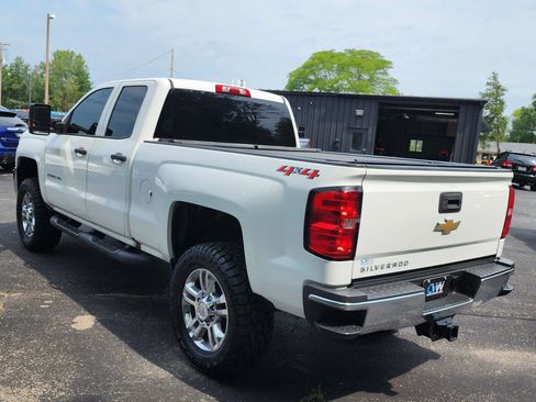 Used 2019 Chevrolet Silverado 2500 W/T AWD/4WD image 11