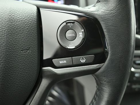 Used 2020 Honda Pilot Touring image 14