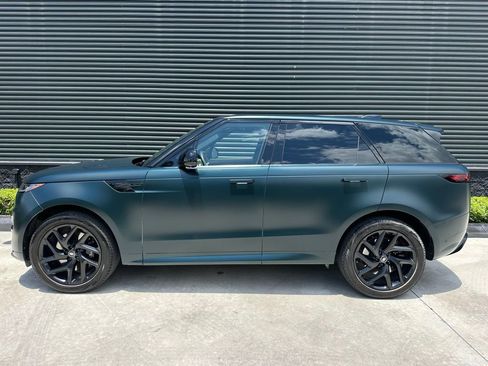Used 2025 Land Rover Range Rover Sport Autobiography AWD/4WD image 2