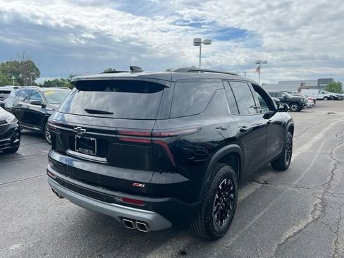 Used 2024 Chevrolet Traverse Z71 AWD/4WD image 8