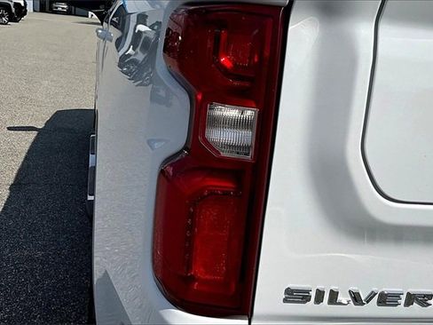 Used 2023 Chevrolet Silverado 1500 RST image 24