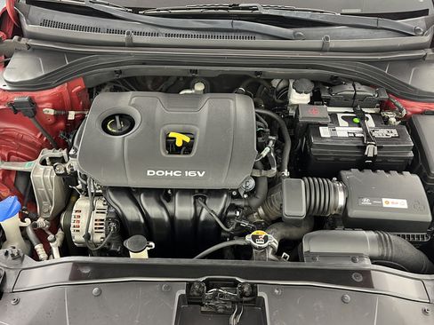 Used 2017 Hyundai Elantra SE FWD image 19