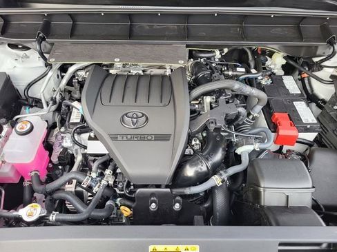 New 2026 Toyota Highlander XSE image 10