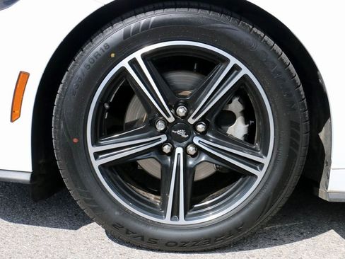 Used 2024 Ford Mustang Premium image 8