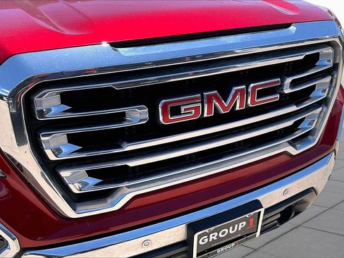 Used 2021 GMC Sierra 1500 SLT AWD/4WD image 30