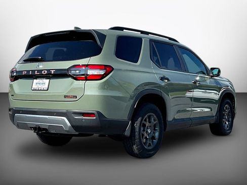 New 2026 Honda Pilot TrailSport image 6