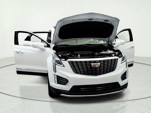 Certified 2024 Cadillac XT5 Premium Luxury w/ LPO, Floor Liner Package AWD/4WD image 15