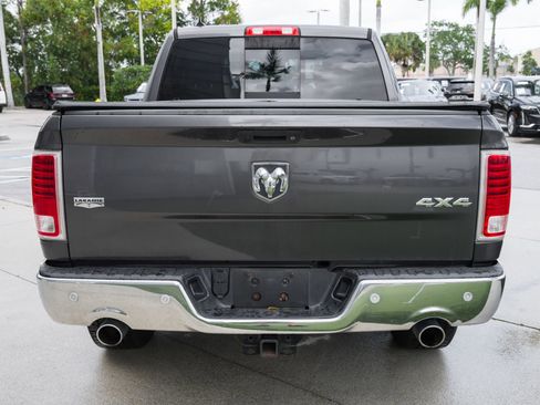 Used 2016 RAM 1500 Laramie w/ Convenience Group image 8
