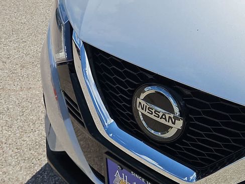 Used 2022 Nissan Rogue Sport SV w/ Technology Package FWD image 13