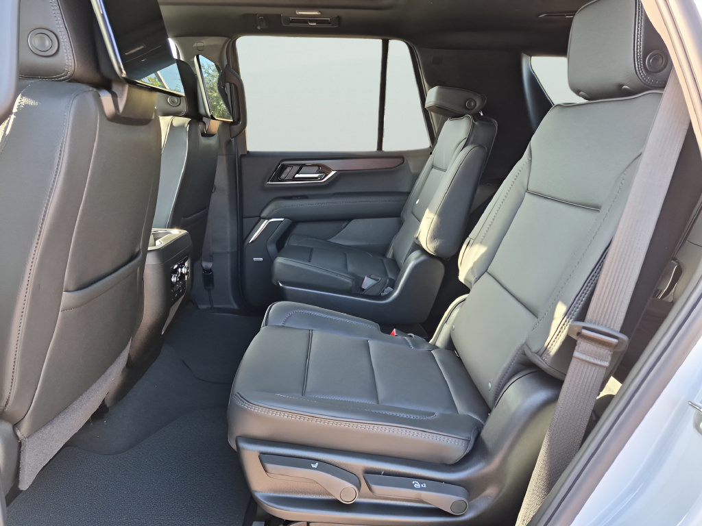 New 2026 GMC Yukon Denali w/ Denali Reserve Package AWD/4WD image 33