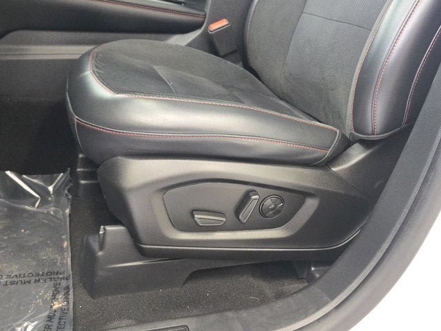 Used 2025 Ford Explorer ST AWD/4WD image 23