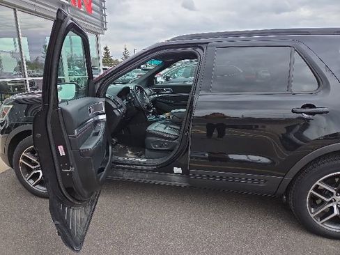 Used 2016 Ford Explorer Sport AWD/4WD image 7