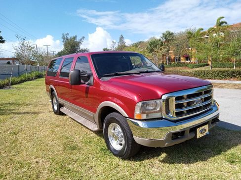 Used 2004 Ford Excursion Eddie Bauer image 3