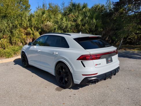 New 2026 Audi RS Q8 performance image 6