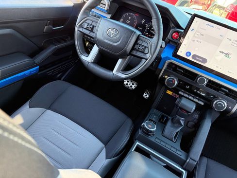 Used 2026 Toyota Tacoma TRD Sport w/ TRD Sport Upgrade Package AWD/4WD image 15
