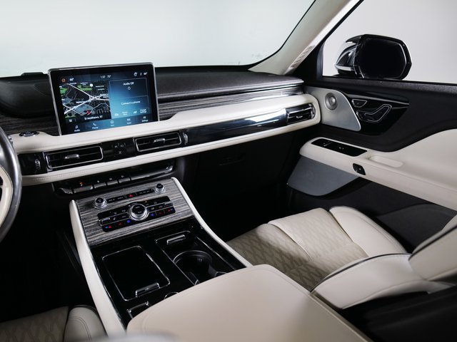 Used 2021 Lincoln Aviator Black Label Grand Touring w/ Class IV Trailer Tow Package AWD/4WD image 17