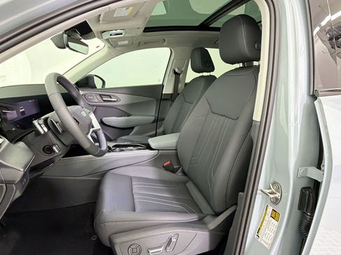 New 2026 Audi Q3 quattro 2.0T w/ Driver Assistance Package AWD/4WD image 5