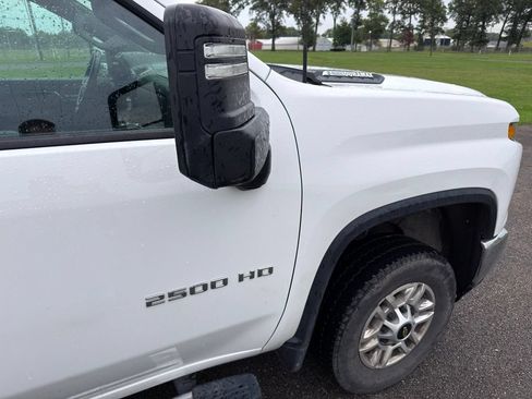 Used 2025 Chevrolet Silverado 2500 LT w/ Convenience Package AWD/4WD image 6