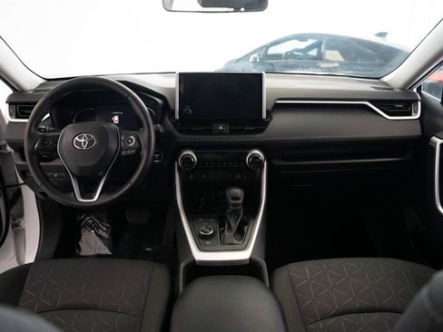 Used 2023 Toyota RAV4 XLE w/ Convenience Package AWD/4WD image 13