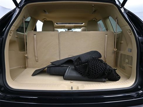 Used 2018 Toyota Highlander Limited image 20