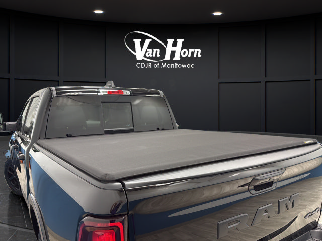 Used 2025 RAM 1500 Laramie w/ Night Edition AWD/4WD image 9
