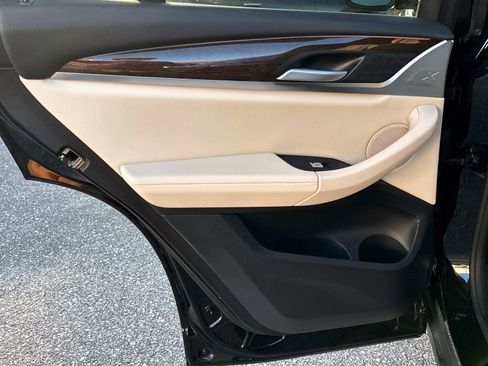 Used 2024 BMW X3 sDrive30i w/ Convenience Package image 13