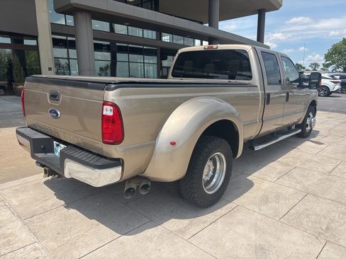 Used 2011 Ford F350 XLT w/ XLT Interior Pkg RWD image 3