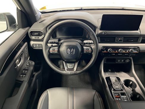 New 2026 Honda Pilot TrailSport image 27
