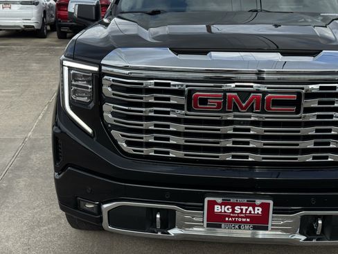 Used 2023 GMC Sierra 1500 Denali w/ Denali Reserve Package AWD/4WD image 6