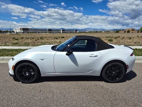 New 2026 MAZDA MX-5 Miata Club RWD image 2