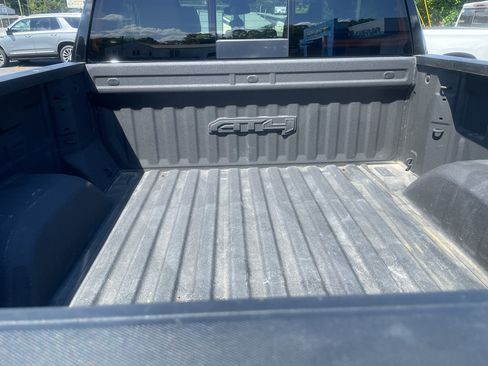 Certified 2023 GMC Sierra 1500 AT4 w/ AT4 Preferred Package AWD/4WD image 5