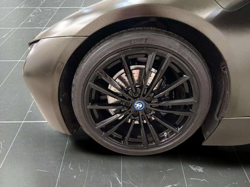 Used 2019 BMW i8 Coupe AWD/4WD image 22